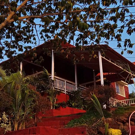 Veera Farmhouse,Villa Kolhapur Extérieur photo